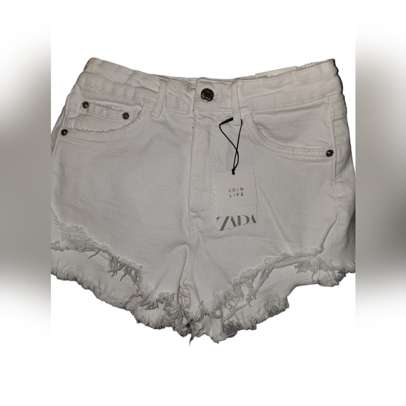 Zara Pants - Zara Women Size 4 White Denim Jeans Fringe Hi-Rise Shorts NWT